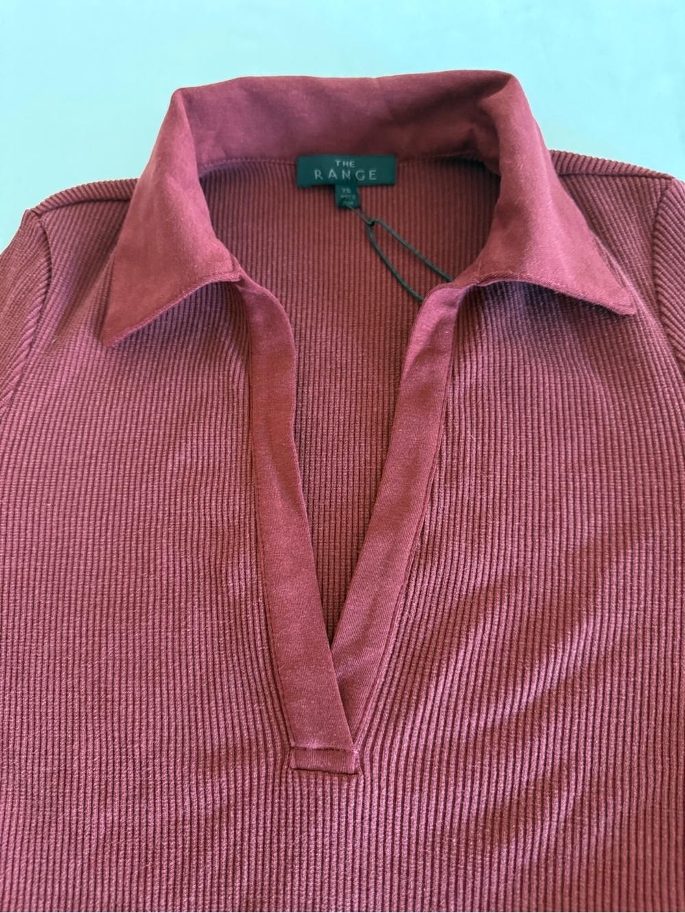 THE RANGE Micro Ribbed Cropped Polo - Berry - NEW W/ TAGS - XS - Picture 4 of 8